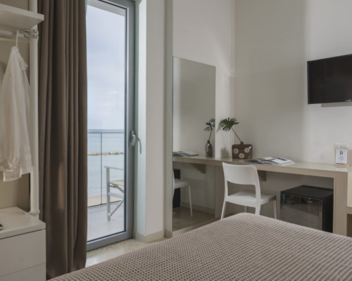 media.Camera_Superior_Fronte_Mare_Hotel_Delle_nazioni_pesaro
