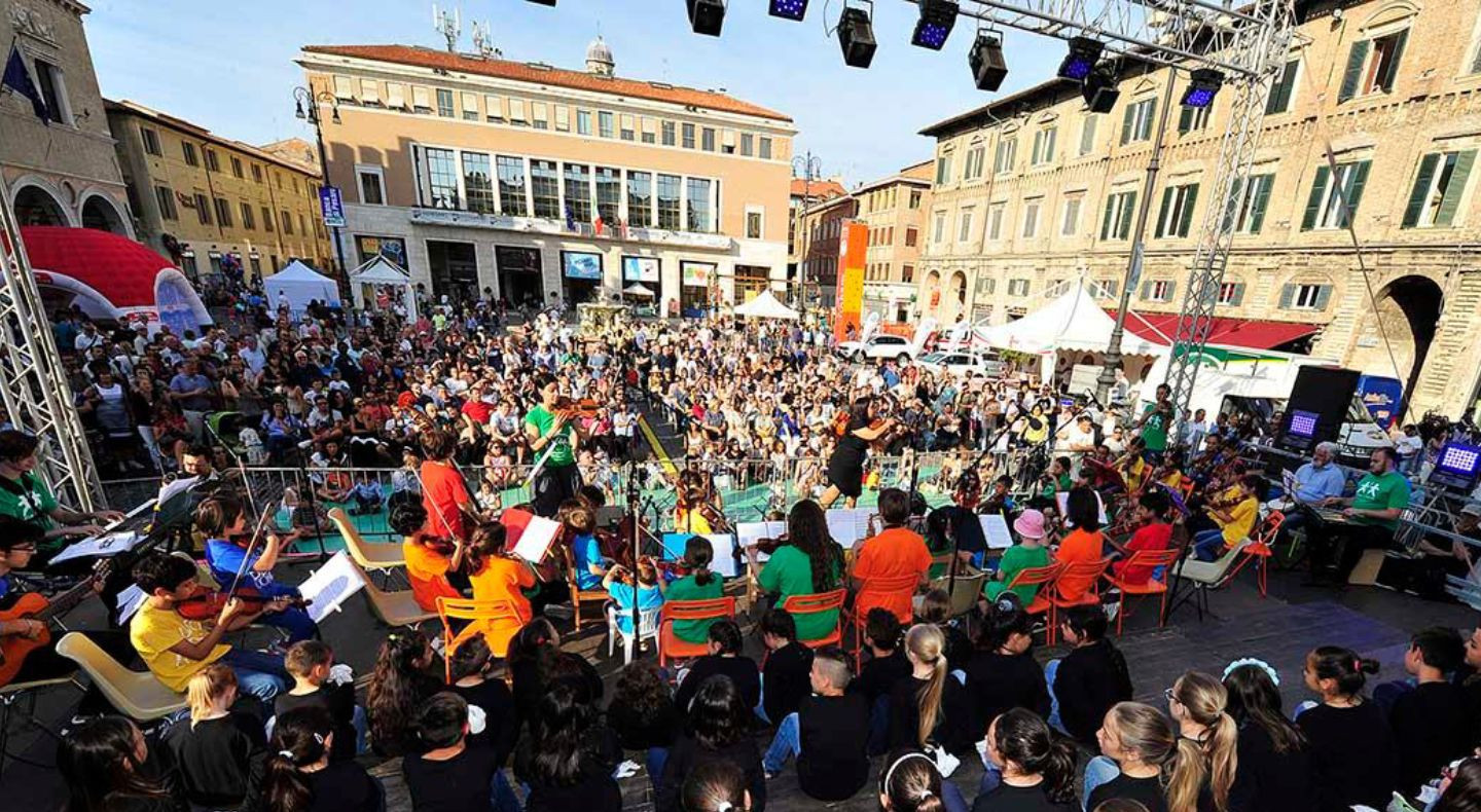 media.Notte_bianca_pesaro-2024