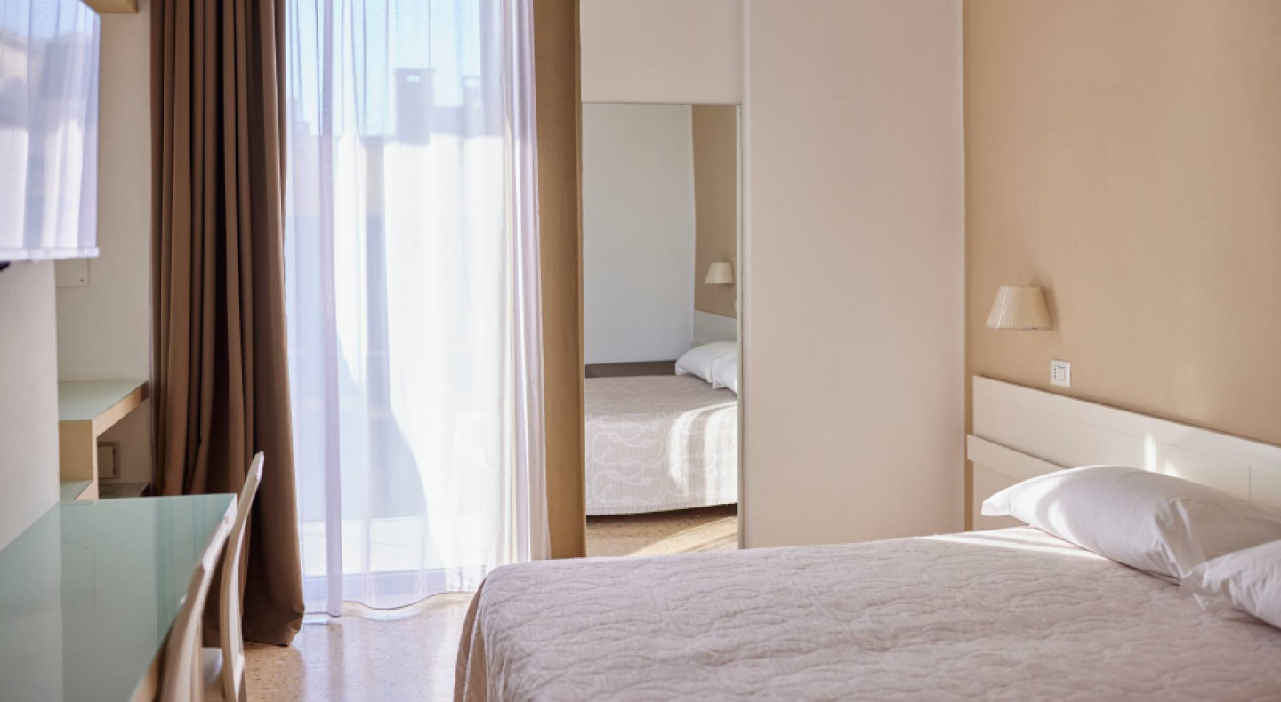 media.Camera_Comfort_Plus_Hotel_Delle_Nazioni_Pesaro