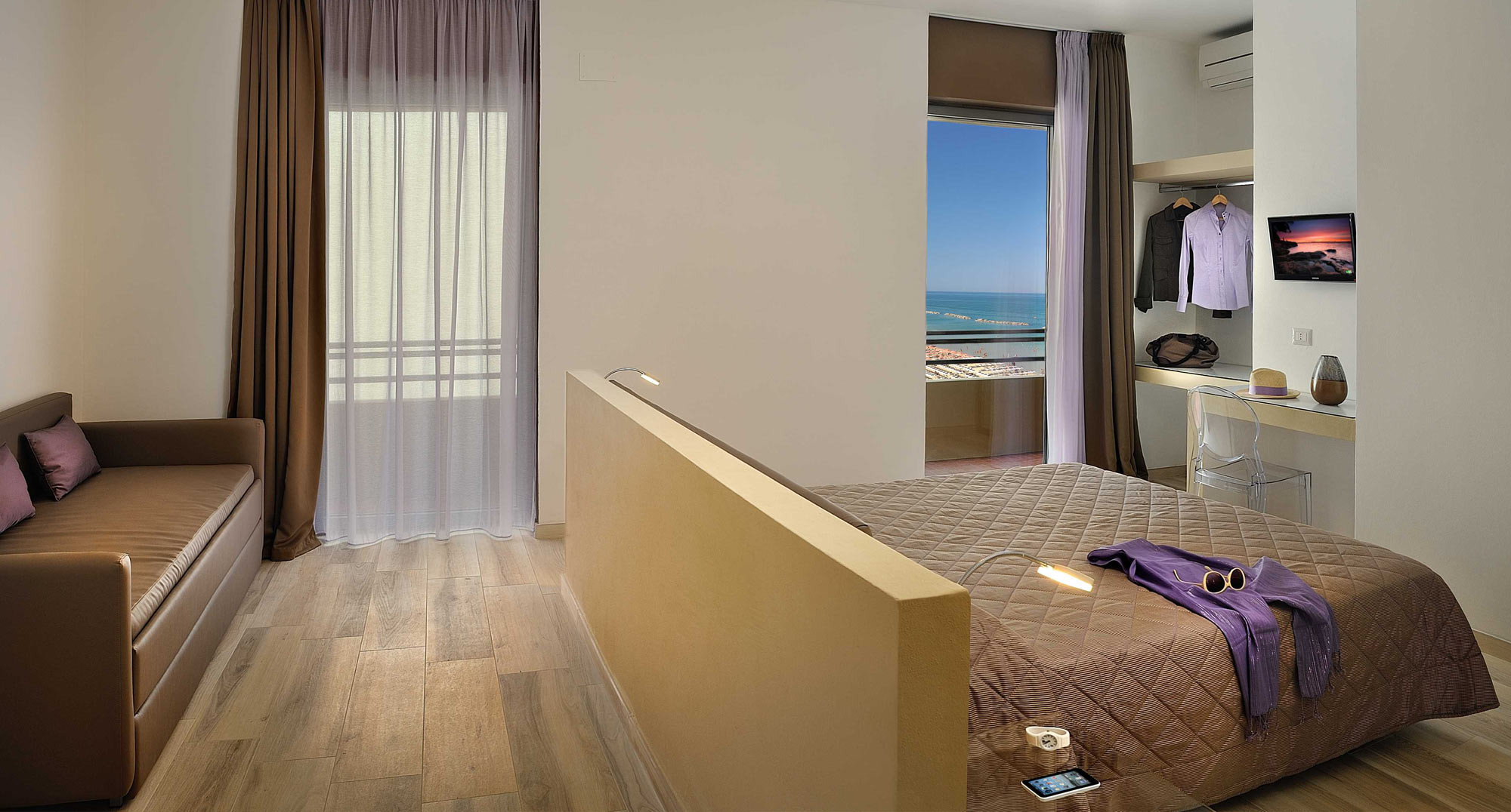 media.camera-family-1